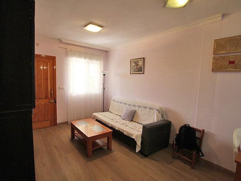 Villa for Sale in Guardamar Del Segura, Alicante 5
