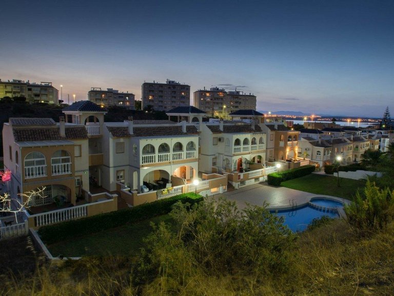 Apartment for Sale in Costa Blanca Torrevieja, Alicante 1