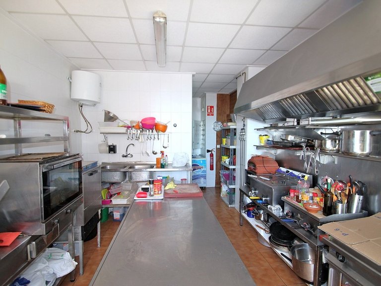 Commercial for Sale in Torrevieja, Alicante 10