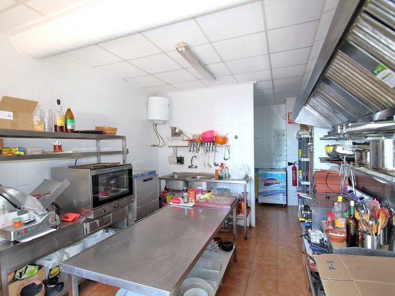 Commercial for Sale in Torrevieja, Alicante 11