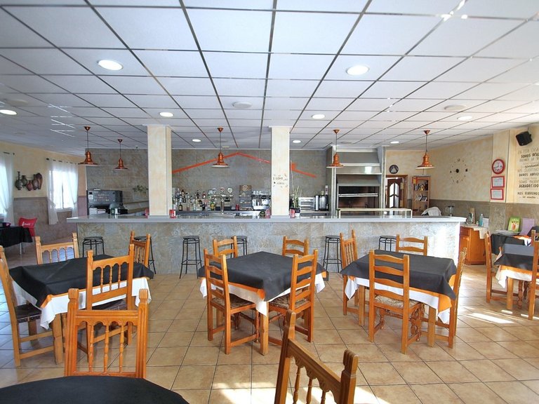 Commercial for Sale in Torrevieja, Alicante 3