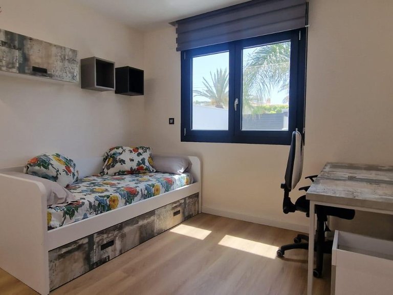 Villa for Weekly Rent in Torrevieja, Alicante 11