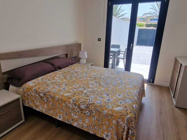 Villa for Weekly Rent in Torrevieja, Alicante 13