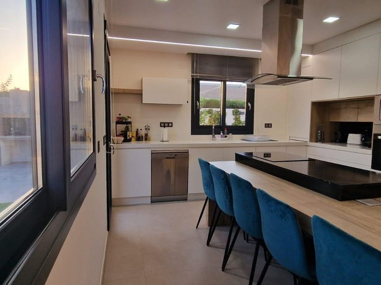 Villa for Weekly Rent in Torrevieja, Alicante 5
