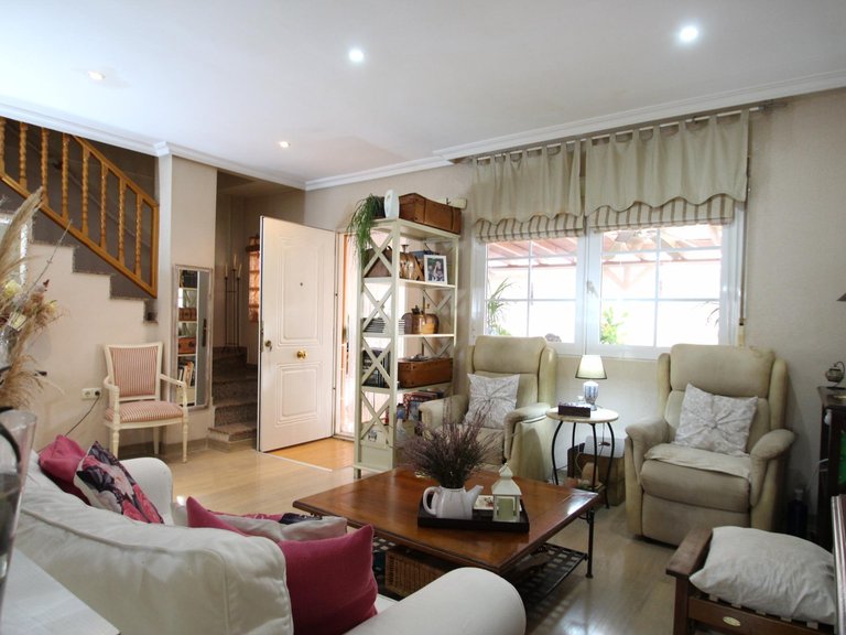 Villa for Sale in Los Montesinos, Alicante 5