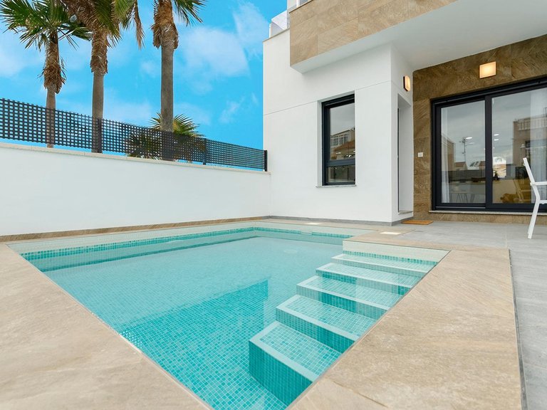 Villa for Sale in Torrevieja, Alicante 2