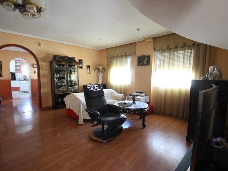 Villa for Sale in Torrevieja, Alicante 10