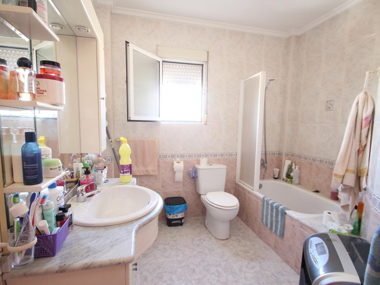 Villa for Sale in Torrevieja, Alicante 14