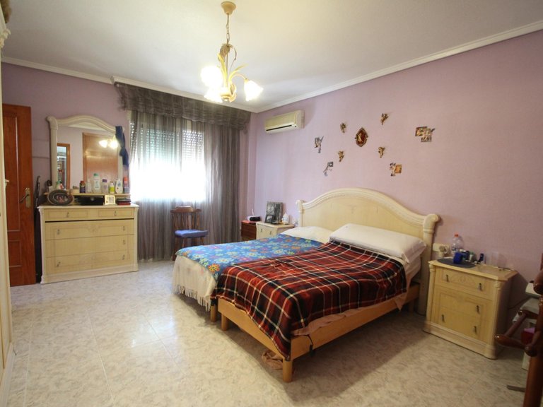 Villa for Sale in Torrevieja, Alicante 25