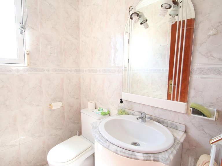 Villa for Sale in Torrevieja, Alicante 30