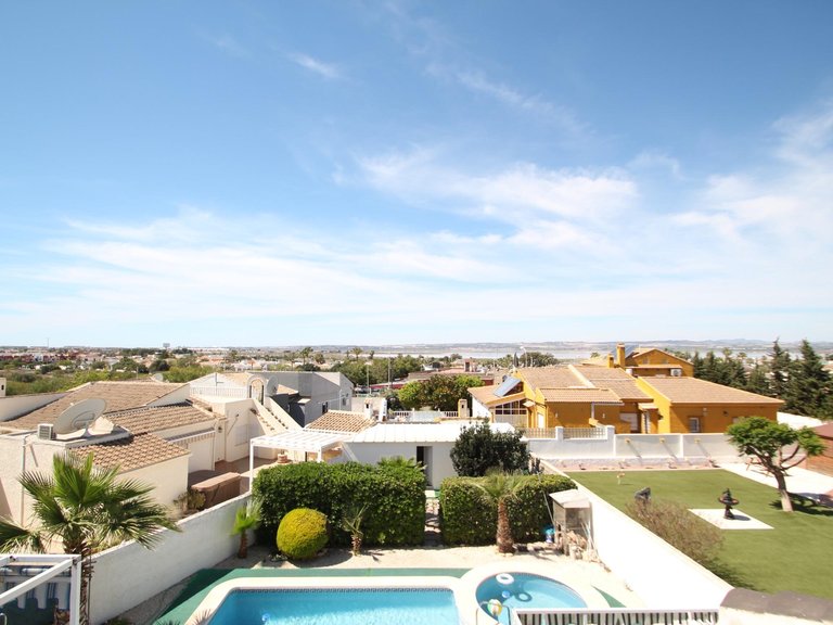 Villa for Sale in Torrevieja, Alicante 38