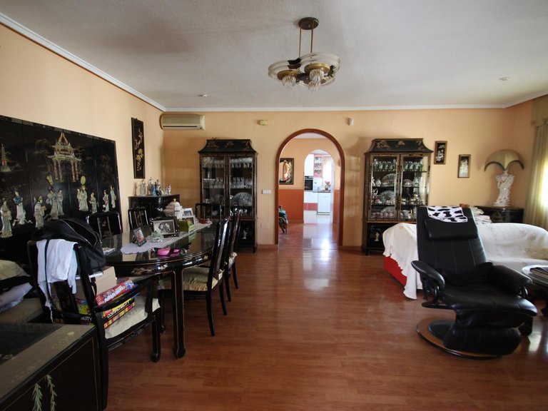 Villa for Sale in Torrevieja, Alicante 8