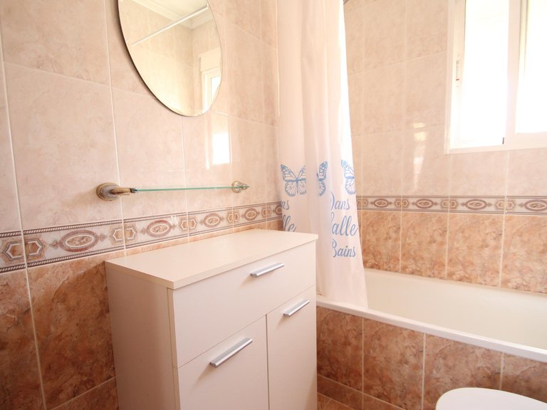 Villa for Sale in Torrevieja, Alicante 24