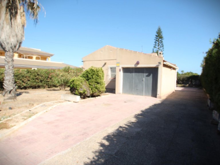Villa for Sale in Torrevieja, Alicante 24