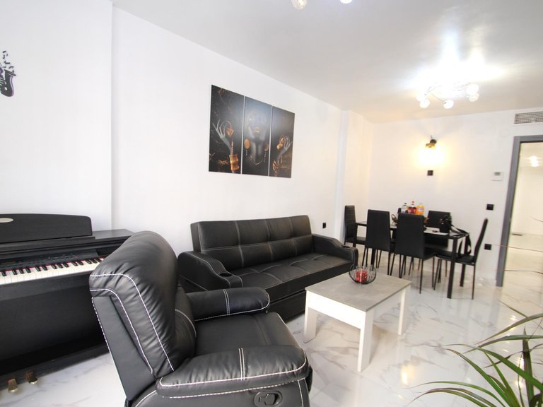 Apartment for Sale in Torrevieja, Alicante 3