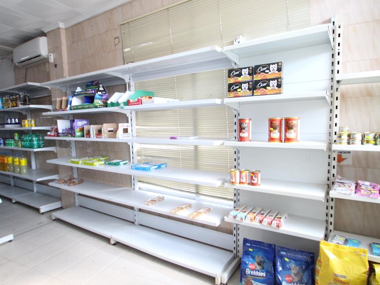 Commercial for Sale in Torrevieja, Alicante 8