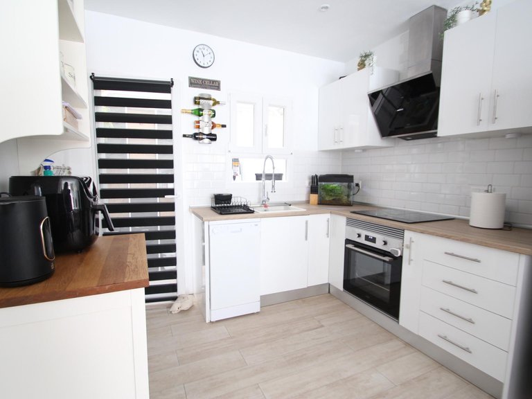 Villa for Sale in Torrevieja, Alicante 11