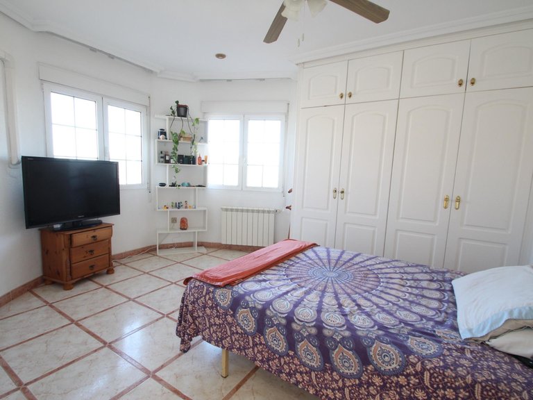 Villa for Sale in Torrevieja, Alicante 41