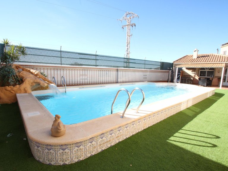 Villa for Sale in Torrevieja, Alicante 6