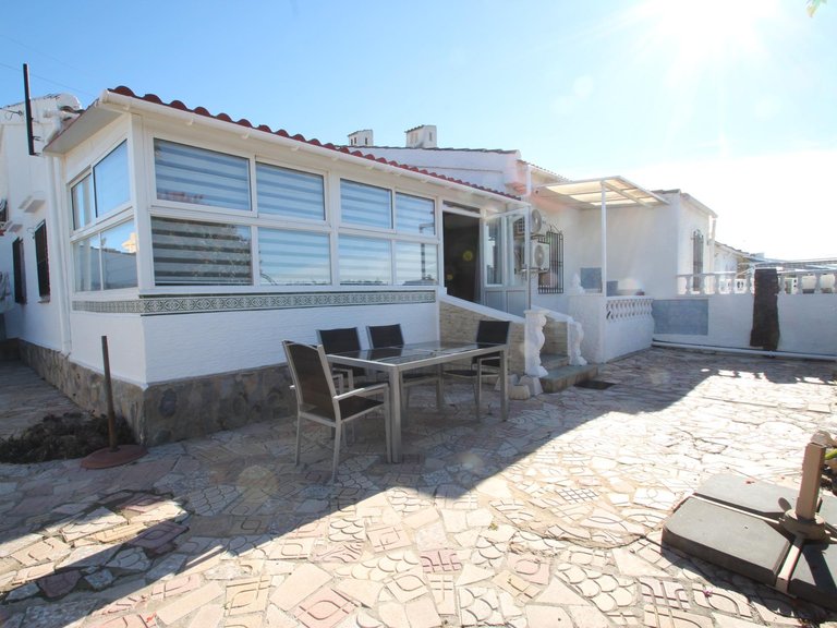 Villa for Sale in Torrevieja, Alicante 2