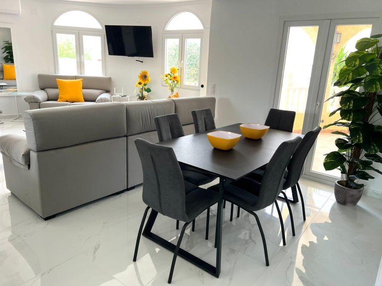 Villa for Sale in Torrevieja, Alicante 11