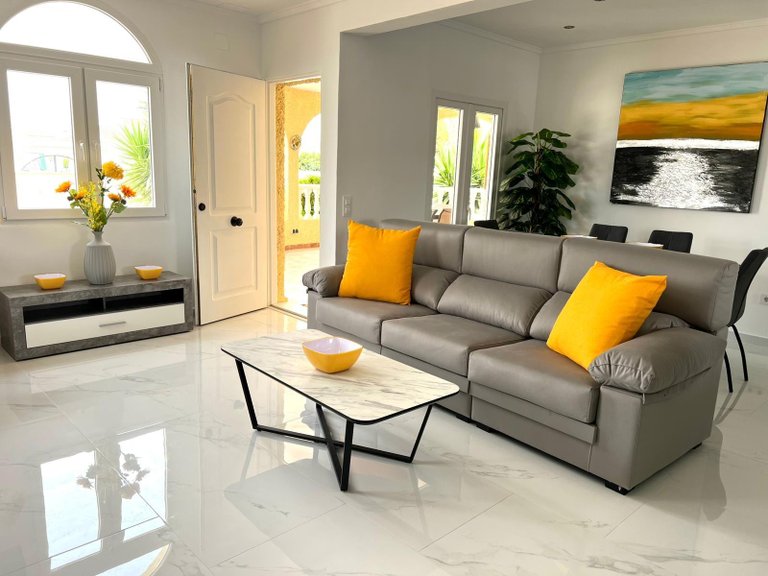 Villa for Sale in Torrevieja, Alicante 5