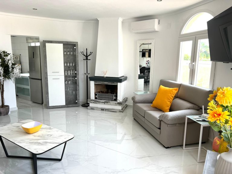 Villa for Sale in Torrevieja, Alicante 6