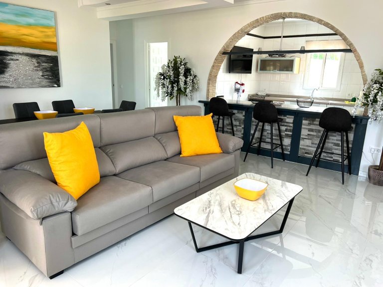 Villa for Sale in Torrevieja, Alicante 8