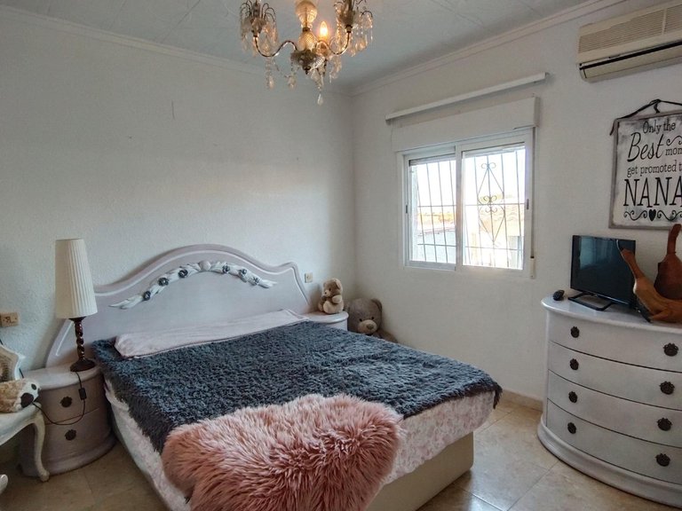 Villa for Sale in Torrevieja, Alicante 23