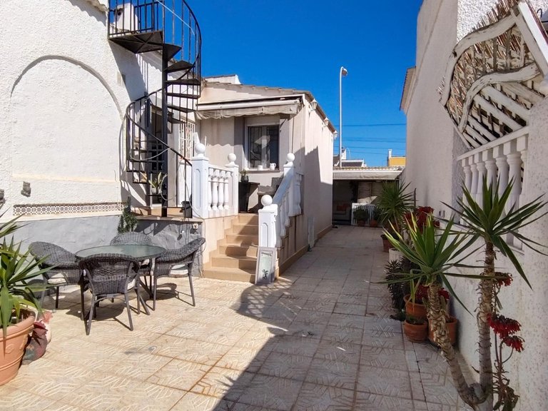 Villa for Sale in Torrevieja, Alicante 24
