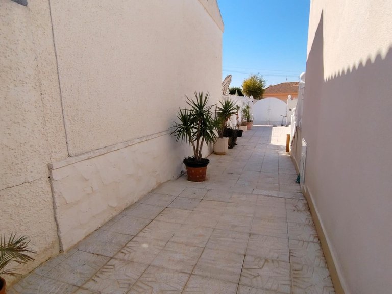 Villa for Sale in Torrevieja, Alicante 27
