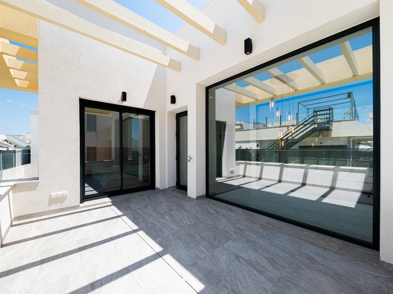 Villa for Sale in Los Montesinos, Alicante 24