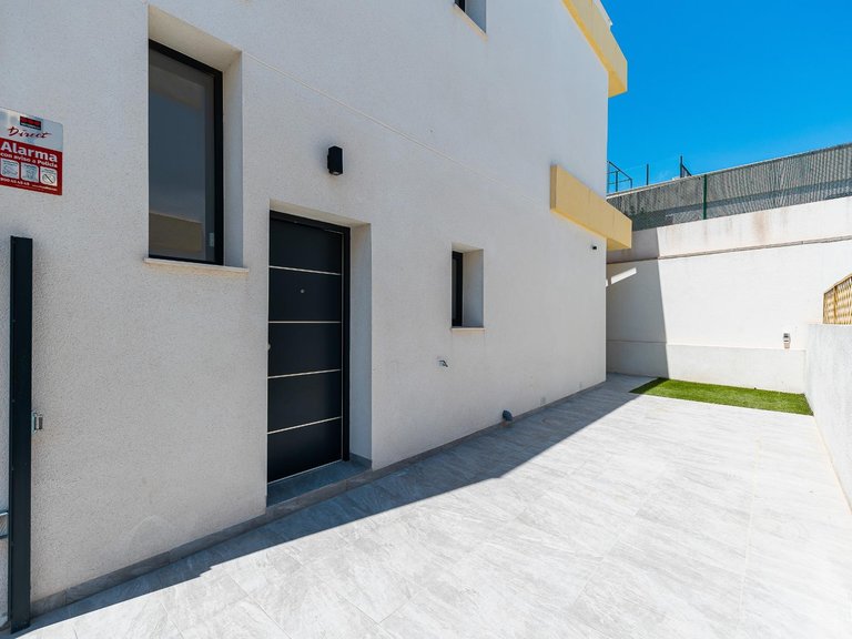 Villa for Sale in Los Montesinos, Alicante 35