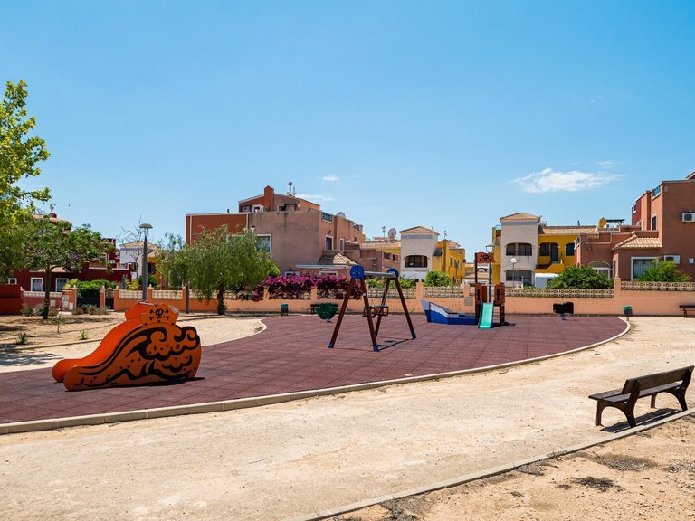 Villa for Sale in Los Montesinos, Alicante 40
