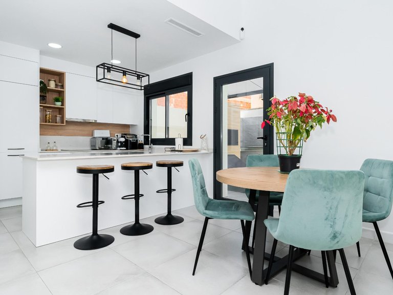 Villa for Sale in Los Montesinos, Alicante 5