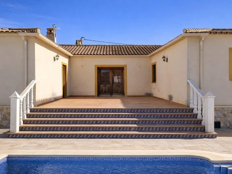 Country House for Sale in Catral, Alicante 3