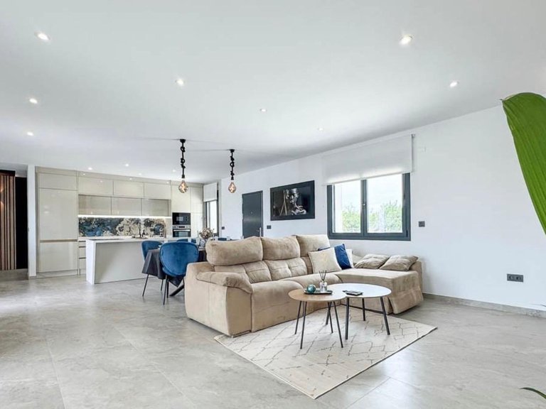 Villa for Sale in Los Montesinos, Alicante 2