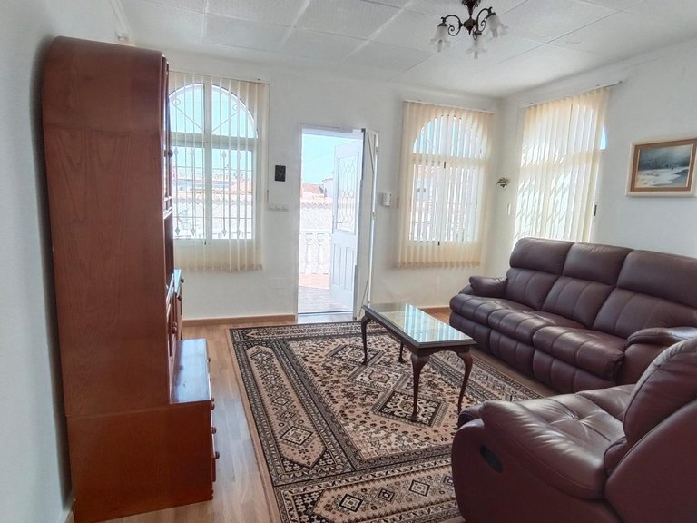 Villa for Sale in Torrevieja, Alicante 11