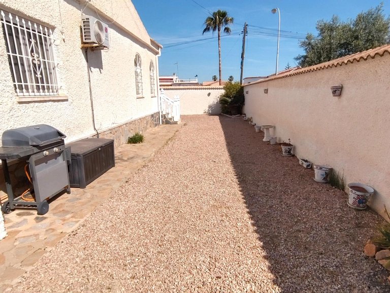 Villa for Sale in Torrevieja, Alicante 3