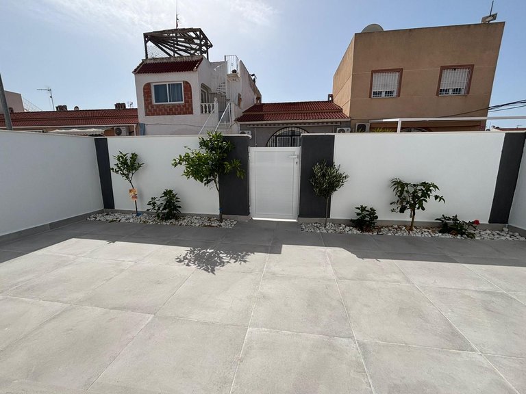 Villa for Sale in Torrevieja, Alicante 3