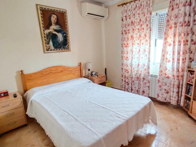 Villa for Sale in Torrevieja, Alicante 30