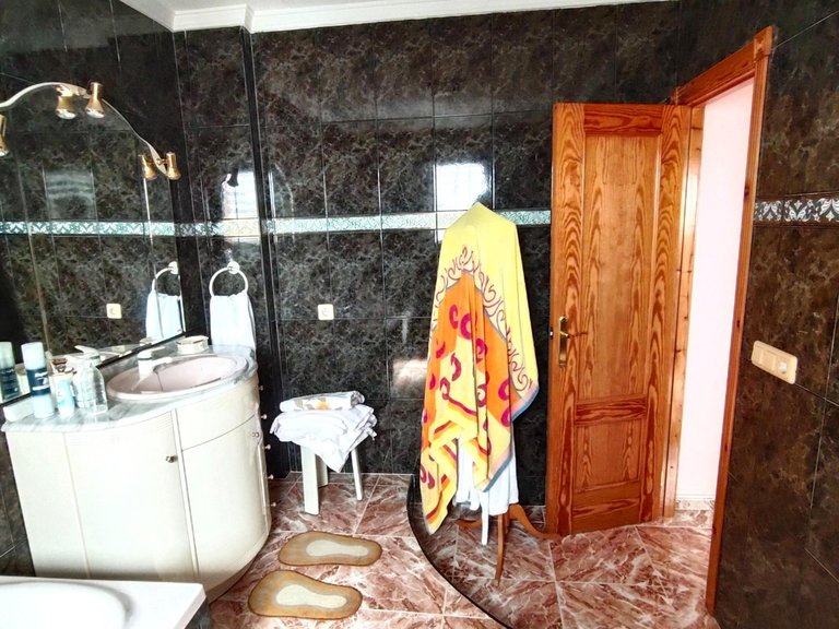 Villa for Sale in Torrevieja, Alicante 37