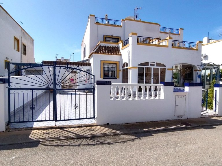 Town House for Sale in Torrevieja, Alicante 1
