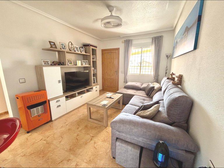 Villa for Sale in Torrevieja, Alicante 2