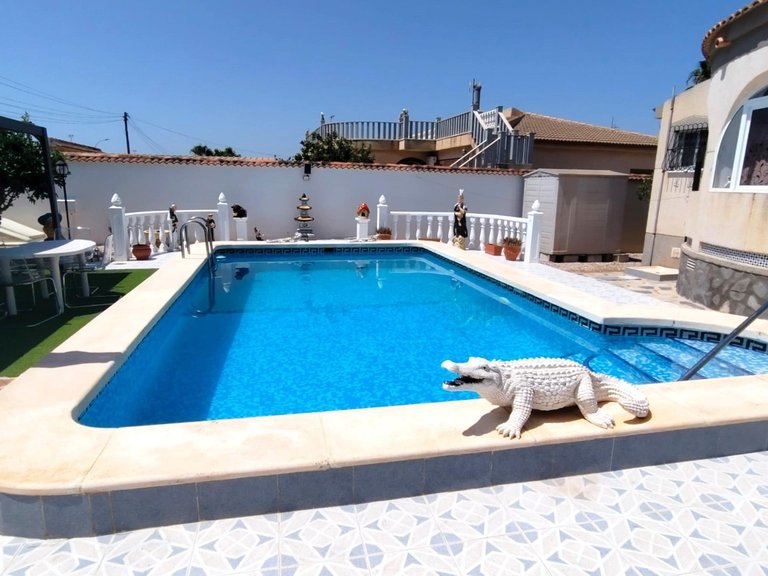 Villa for Sale in Torrevieja, Alicante 2
