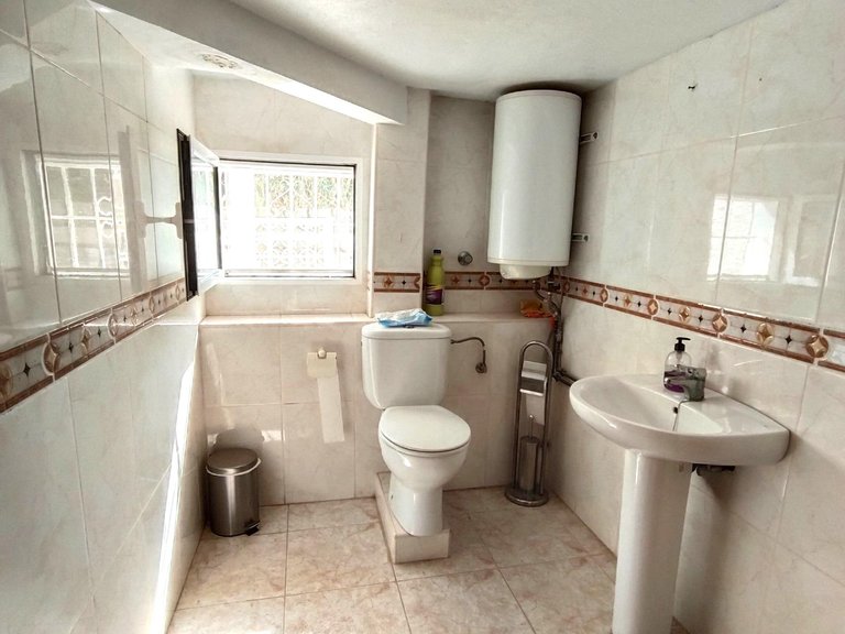 Villa for Sale in Torrevieja, Alicante 19