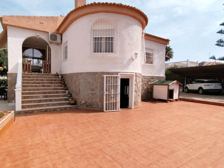 Villa for Sale in Torrevieja, Alicante 35