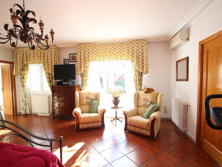 Villa for Sale in Torrevieja, Alicante 23