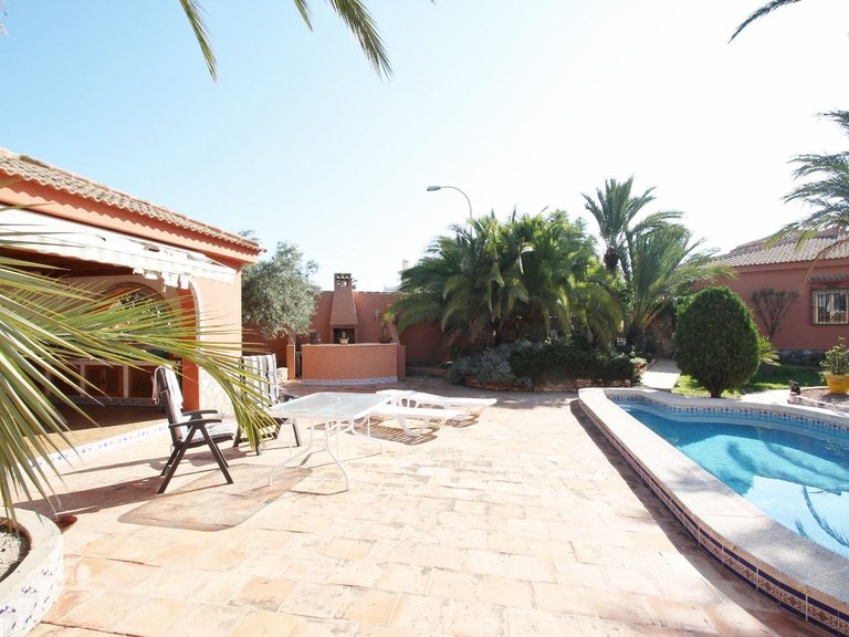 Villa for Sale in Torrevieja, Alicante 3
