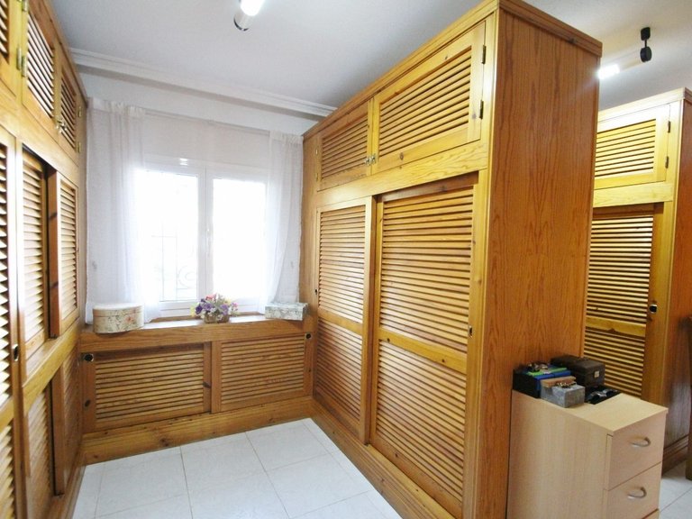 Villa for Sale in Torrevieja, Alicante 30